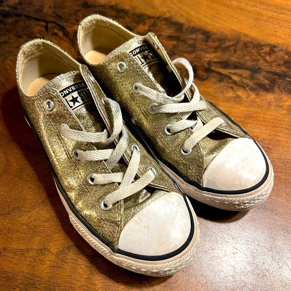 Converse Chuck Taylor All Stars Glitter Low Top Sneakers